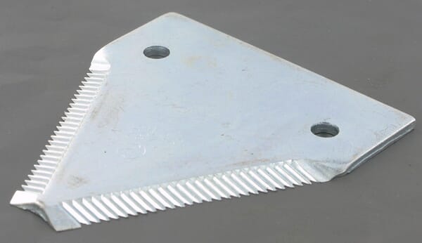 Messerklinge oben gezahnt aus der Kategorie Balkenmähwerke