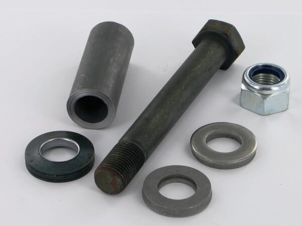 Befestigungssatz Rousseau aus der Kategorie Mulchgeräte und Wieseneggen