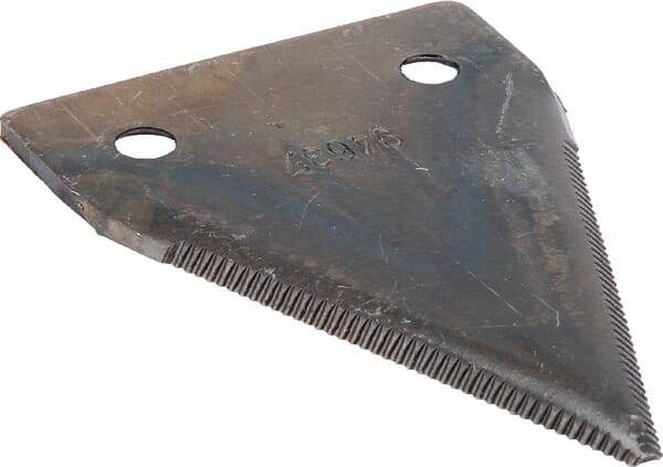 Gezahnte Messerklinge aus der Kategorie Balkenmähwerke